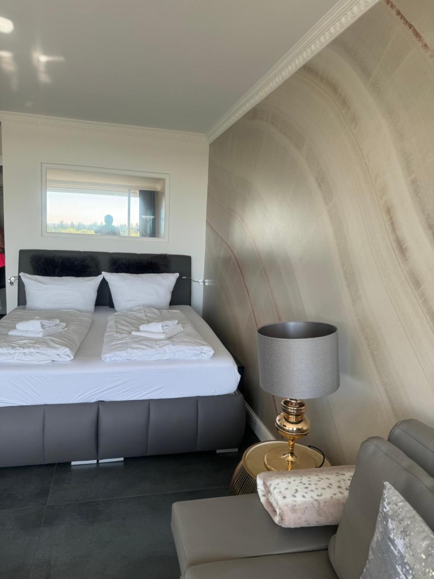 Tiffanys Ferienapartments In Der Privatresidenz Des Plaza Premium Hotel Тіммендорфер-Штранд Екстер'єр фото